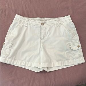 Sonoma size 8 Off White Cargo Shorts Relaxed Fit